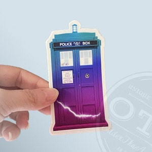 ひび割れた T.A.R.D.I.S グラデーション ドクター・フー エイミー・ポンド 11th Dr 3 ビニール ラップトップまたはウォーターボトル ステッカー