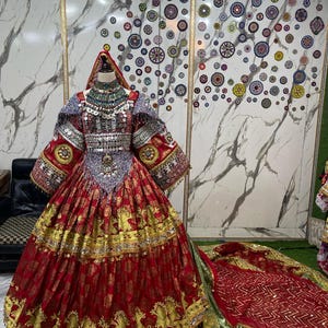 arabic women dresses Gold Lace Appliques Burgundy Wedding Ball Gowns For ruffle short with belt included Marwa Fashion Designer Islamic Kaftan