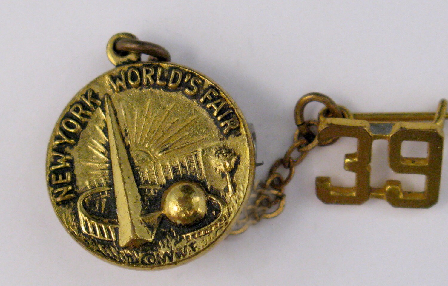 1939 New York World's Fair Cloisonné Trylon And Perisphere Lapel Pin – Vintage Brooch