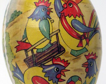 Vintage Erzgebirge nesting egg Paper Mache nesting egg Roosters Made in East Germany