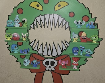 Man Eating Wreath shelf for Disney Doorables
