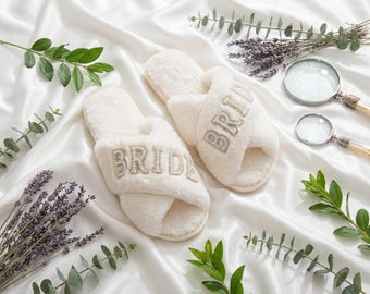 Pantofole da casa morbide per donna, calde e soffici in pelliccia sintetica, pantofole con iniziale del nome, comode scarpe da casa, morbida idea regalo invernale