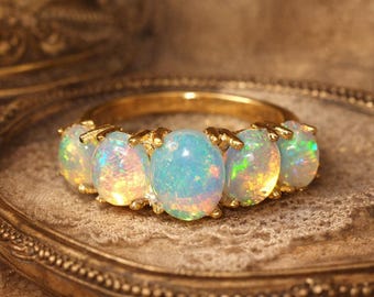 Anel de Opala de Fogo, Anel de Ouro com Pedra de Nascimento de Outubro, Aliança de Casamento com Opala Oval, Anel de Opala Feito à Mão para Ela