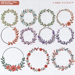 Könnte beinhalten: Stickdateien für Maschinenstickerei mit verschiedenen floralen Kranzdesigns. Die Kränze sind kreisförmig und enthalten Blätter, Beeren und Blumen in Grün, Rot, Orange und Lila. Größen von 7.6 bis 17.8 cm.