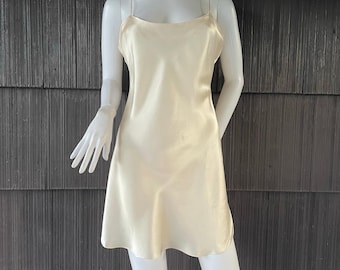 Vintage 100% Silk Victoria’s Secret Gold Label Cream Slits Mini Slip Chemise M