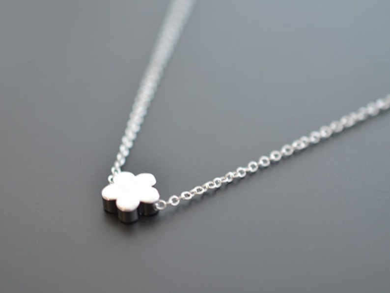 Tiny necklace, Daisy necklace, Pendant Necklace,Silver necklace,Flower necklace,Dainty necklace,Wedding necklace,Delicate necklace image 2
