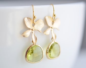 Orchid earrings, Peridot earring, Gold earrings, Wedding jewelry, Bridal earrings, Clip earrings, Flower earrings, tmj00209Mother Gift,