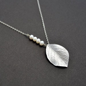 Leaf necklace, Pearl necklace,Silver necklace,Wedding necklace,Bridal jewelry,Anniversary,Christmas gift,tmj00032Mother Gift,,Christmas gift image 1