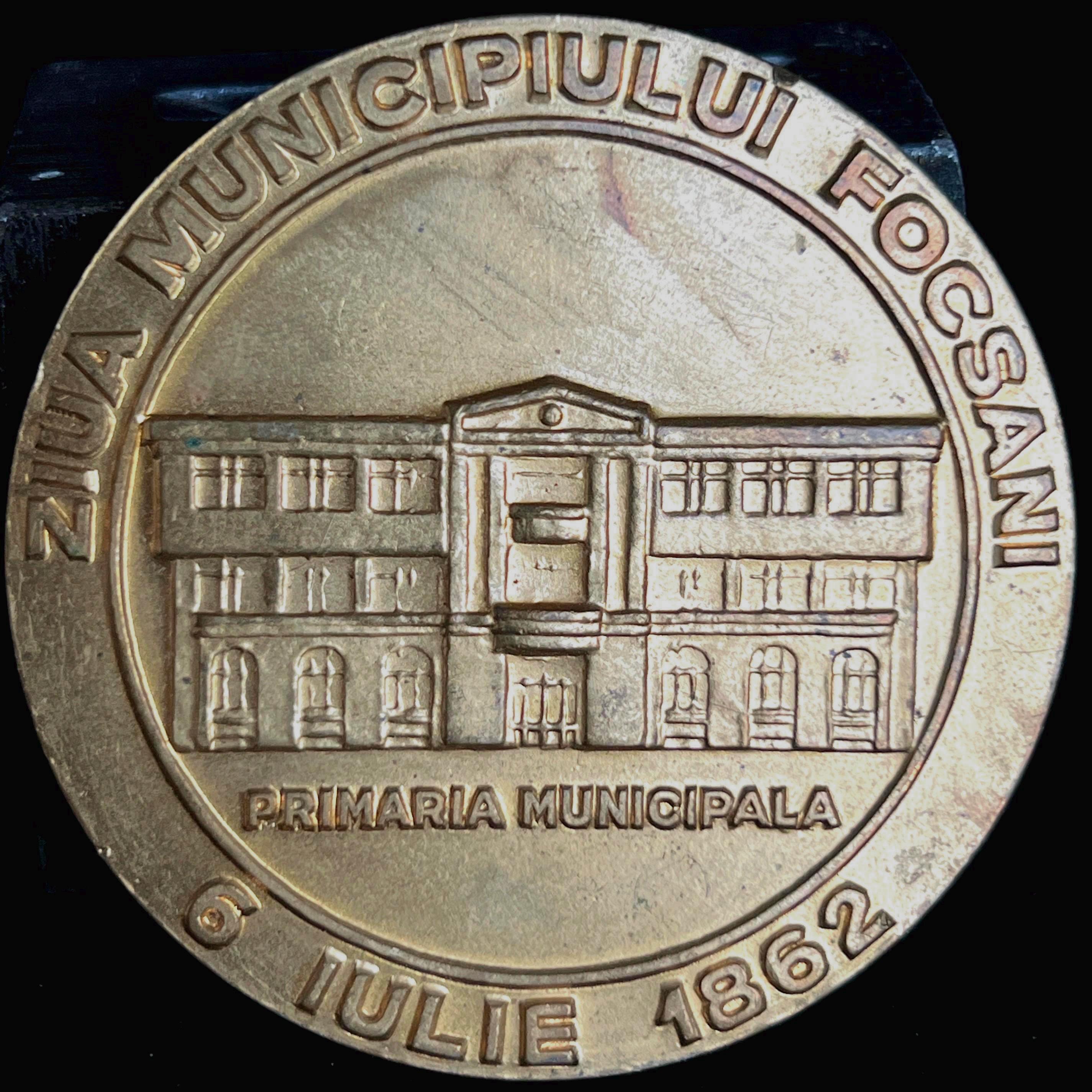 つとむ VINTAGE Focșani Unification Medal - Romania City Day Commemorative