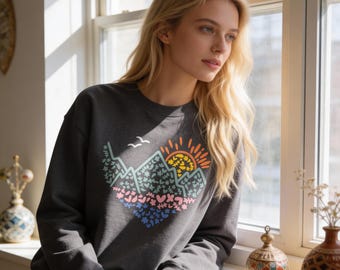 Berg Herz Sonnenaufgang Sweatshirt | florales Berge Sonnen Design