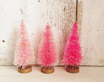 Gift for MOM: 3 inch Berry PINK Glitter TREES ~ Set of 3 ~ Gradient Hand Dyed Pinks ~ Sweet Tier Tray ~ Gift for Her ~ Party, Home Decor