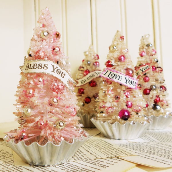 Valentine Tree with Banner of your choice - Pink Tinted - Pink and Silver Beads