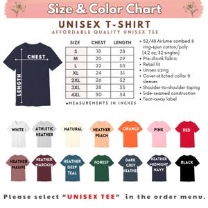 K&ouml;nnte beinhalten: Gr&ouml;&szlig;en- und Farbtabelle f&uuml;r ein Unisex-T-Shirt mit Brust- und L&auml;ngenma&szlig;en in Zoll. Verf&uuml;gbare Farben sind Wei&szlig;, Athletic Heather, Natur, Heather Peach, Orange, Pink, Rot, Heather Mauve, Heather Maroon, Heather Deep Teal, Forest, Dark Grey Heather, Heather Midnight Navy und Schwarz.