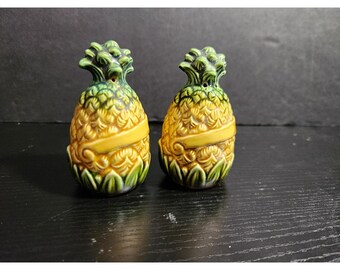 Vintage Ceramic Pineapple Salt and Pepper Shakers Yellow Green Tropical Decor
