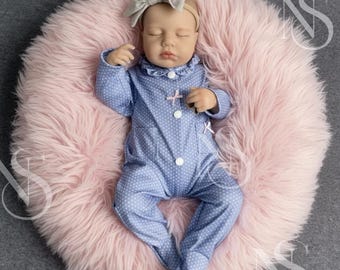 Reborn Doll – 19–20" Handmade Baby with 3D Skin Effects