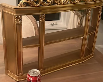 Vintage Hollywood Regency syroco wall curio shelf / wall shelf MCM