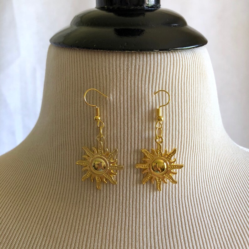 Tangled Necklace/Tangled Earrings/Rapunzel Necklace/ Rapunzel image 2