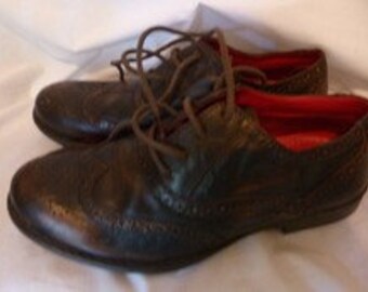 Red Tape Fine Leather Dark Burgundy Lowick Brogue Round Toe Boys' Shoes Sz UK 4 / US 5