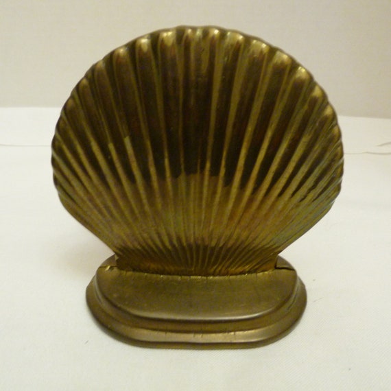 Vintage Pair of Solid Brass Seashell Bookends Clam Shell Shaped  Paperweights -  Canada