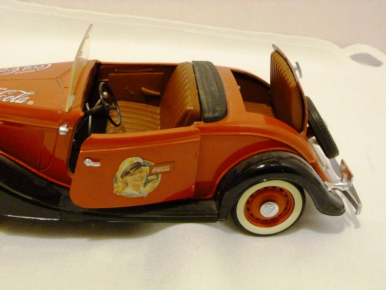 Modèle Réduit Solido Ford V8 Roadster 1/19 - Occasion En Boîte - Collection Auto