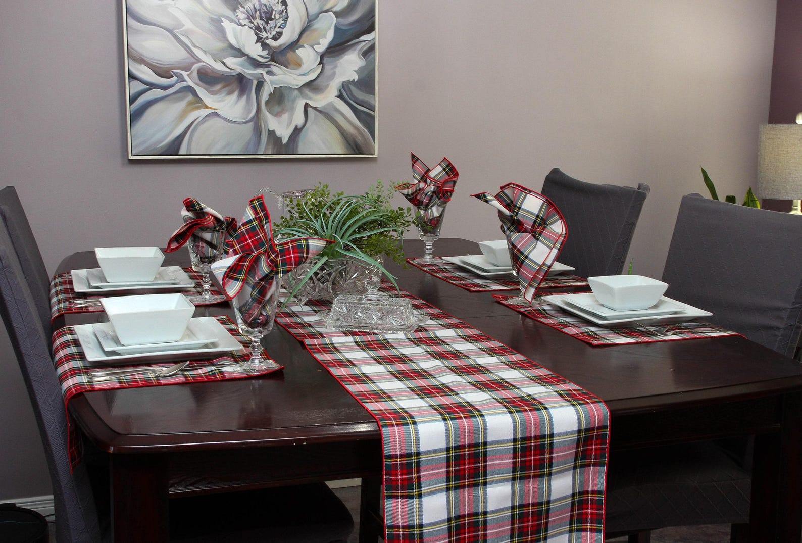 Dress Stewart Tartan Table Runner for Christmas Dcor Red and White Plaid Holiday Mantle Runner Christmas Table Arrangement