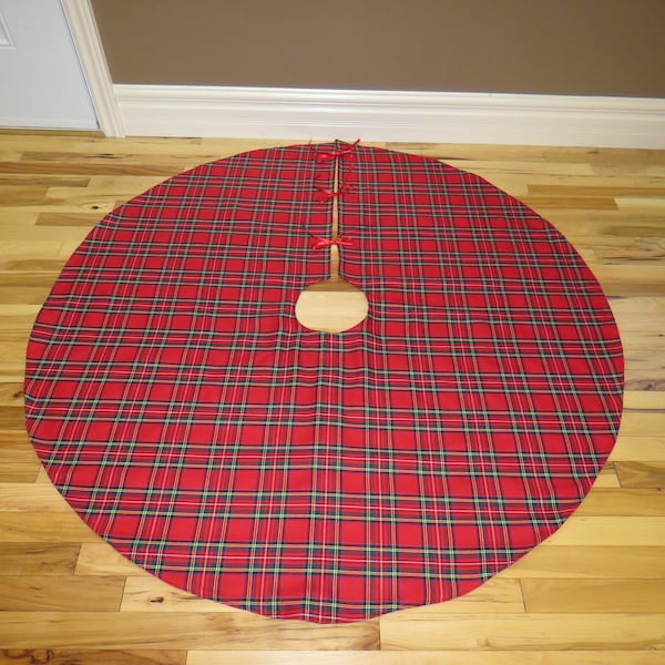 Tree Skirt, Royal Stewart Tartan Christmas Tree Skirt In Red Plaid