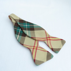 Saskatchewan Tartan Freestyle Bow Tie A Yellow Plaid Wedding Tie