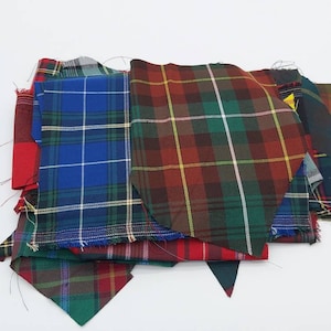 Fabric Remnants, 1 Pound Canadian Tartan Fabric Samples for Crafts Kits or Quilts, Plaid Fabric Christmas Ornaments, Plaid Fabric Swatches