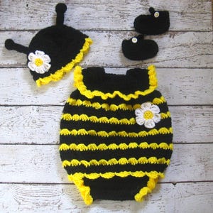 Baby Bumble Bee Costume Crochet  Halloween Costume Knit Bumble Bee outfit  Baby Girl  costume Crochet Halloween Outfit Baby BumbleBee Dress