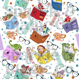 Puede incluir: Un patrón caprichoso con libros abiertos con personajes de Disney, tazas de té, gafas y marcadores decorativos. Los libros tienen títulos como "Mulan", "Enredados" y "La Bella y la Bestia". El fondo es blanco con lunares coloridos.