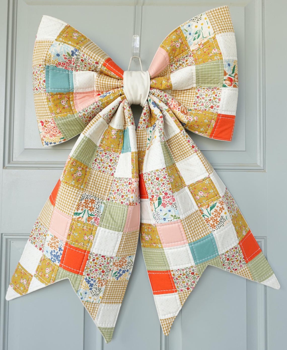 Patchwork Bow Tutorial Patchwork Quilted Bow Sewing Pattern PDF • Confident Beginner • Scrap ...