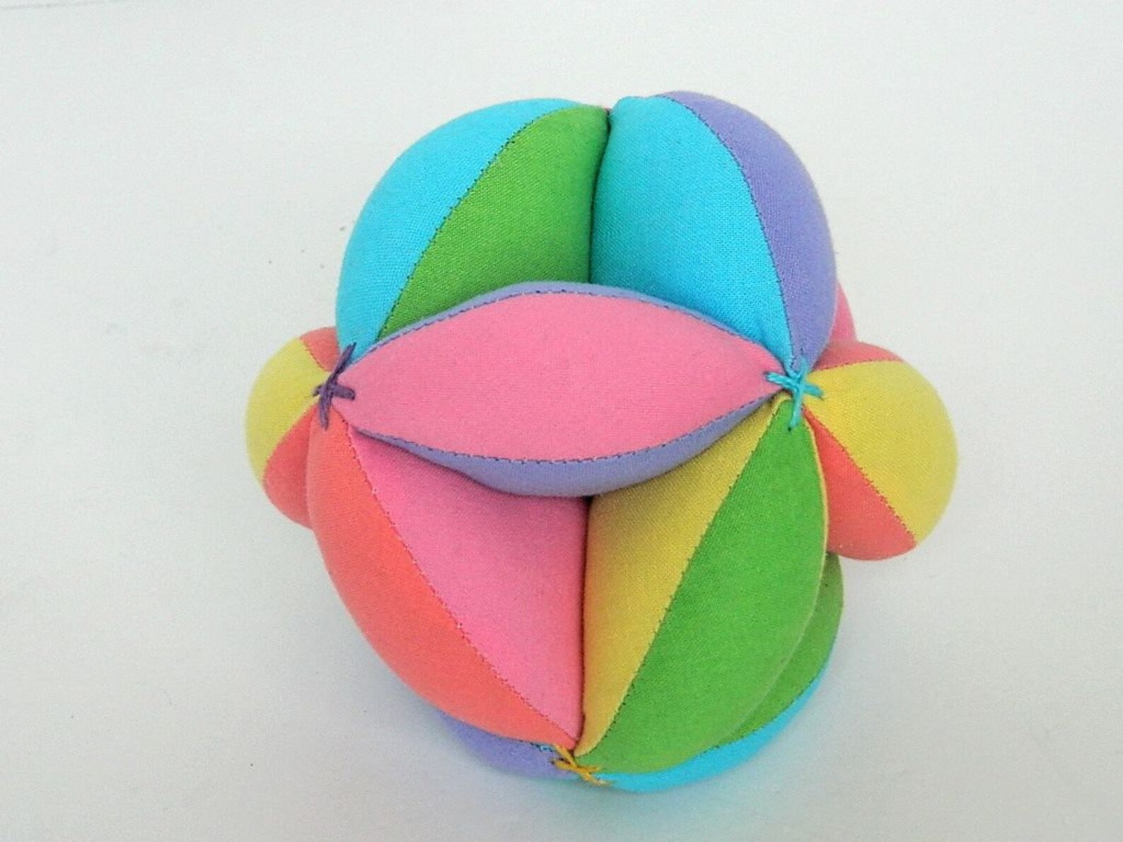 Shumee Colorful Clutch Ball For Babies main image 1