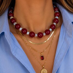Collar llamativo con cuentas gruesas de ágata roja, joyería bohemia de cristal, elegancia hecha a mano.