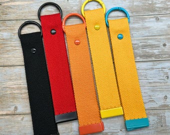 Colorful Pin Holder Strap｜Double-sided Canvas Tag for Iron-on Patches & Pins｜DIY Name Tag Keychain for Backpack, Tote, Purse, Luggage, Gift