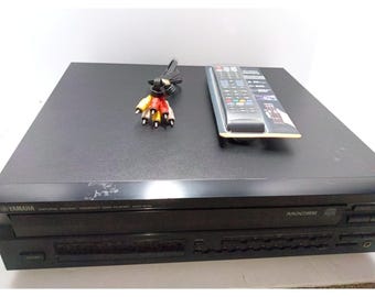 Yamaha Natural Sound Compact Disc Player CDC-675 with Remote, Serviced