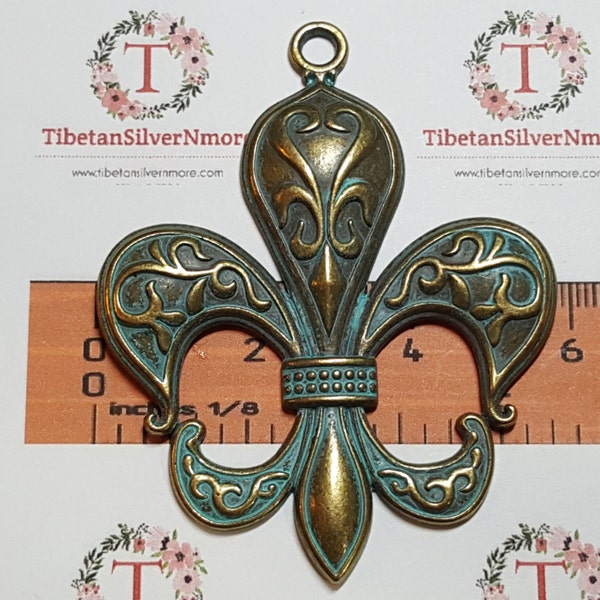 2 pcs per pack 73x58mm Large Fleur De Lis Pendant Patina Bronze Lead Free Pewter