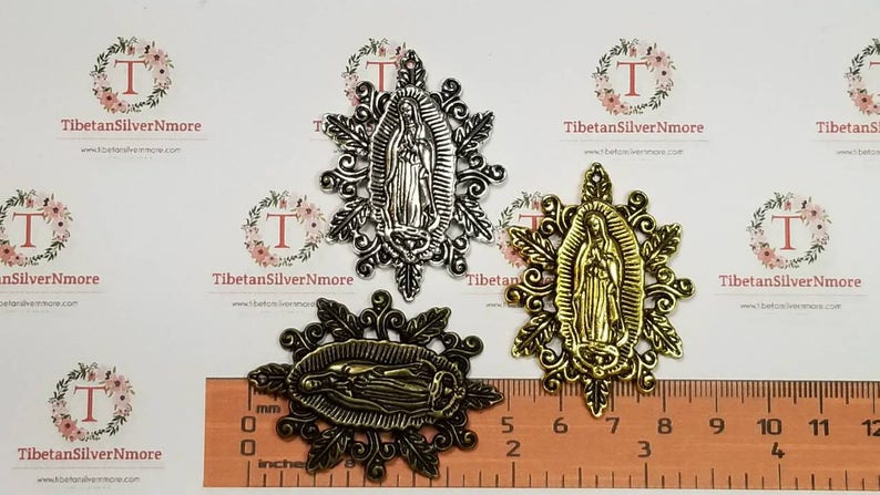 3 piezas por paquete 48 x 35 mm Colgante de Señora Guadalupe de gran tamaño con hojas Plata antigua, oro o bronce sin plomo Peltre. imagen 5