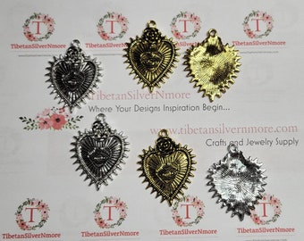 4 pcs per pack 38x28mm Sacred Heart charm with Evil eyes Antique Silver or Gold Lead free Pewter