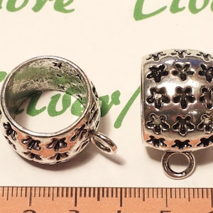3 pcs per pack 24mm Round 17mm Width 18mm Diameter Flower cuts Heavy duty Bail 5mm loop Antique Silver Pewter