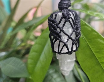 Selenite stone - handmade macrame necklace
