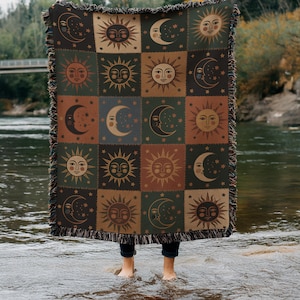 Himmlische Sonne und Mond gewebte Decke | Esoterische Dark Academia Patchwork-Decke | Boho Astrologie Dekor
