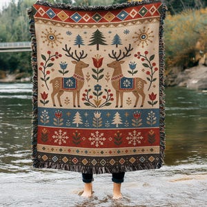 Skandinavische Rentier-Webdecke, nordische Volkskunst-Blumenteppichdecke, winterliche Wanddekoration mit Hirsch- und Schneeflockenmotiv, botanisches Weihnachtsgeschenk