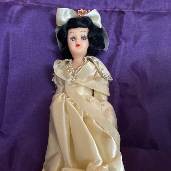 Vintage Blue Bonnet Butter/Margarine 1960’s - 1970’s Sleepy Eye Doll - Snow Princess