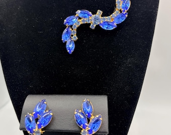 Vintage Cobalt Blue Rhinestone Brooch Earrings Set, Gold Tone Mid Century Juliana Style