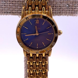 Vintage John Weitz Gold Tone Quartz Watch | Blue Dial  display picture 2