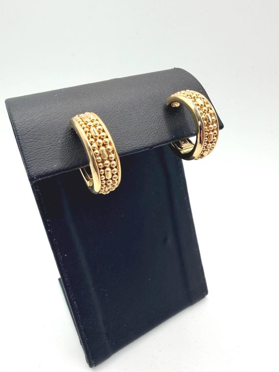Vintage Napier Gold Tone Hoop Earrings EZ Comfort Clip HMN Signed