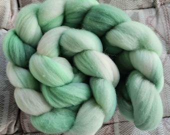 Hand Dyed Targhee Combed Top
