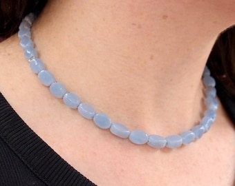 Collana con perle di angelite / Girocollo con cristalli curativi fatto a mano / Gioielli con pietra blu angelo / Regalo per lei / Gioielli da sposa