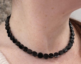 Collana con perle di onice nera / Girocollo con cristalli curativi fatto a mano / Gioielli con pietre protettive / Gioielli unisex / Realizzato a mano da un'azienda a conduzione familiare