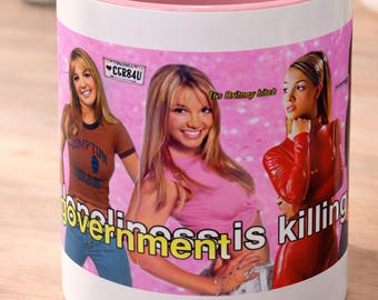 Taza de café rosa con meme de Britney Spears 2YK / Collage de los 2000, regalo divertido con meme para ella.